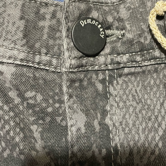 Democracy Jeans size 4 NWT - Picture 2 of 9